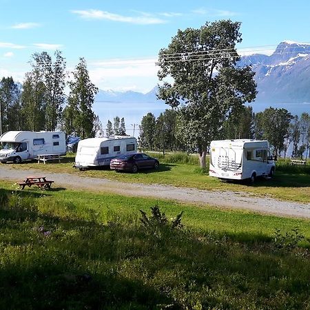 Svensby Tursenter Hotel Екстериор снимка